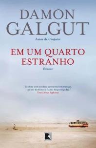 Em um quarto estranho