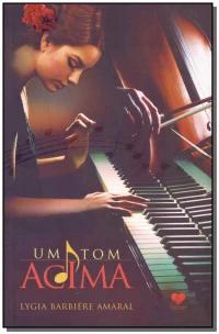 Um tom acima